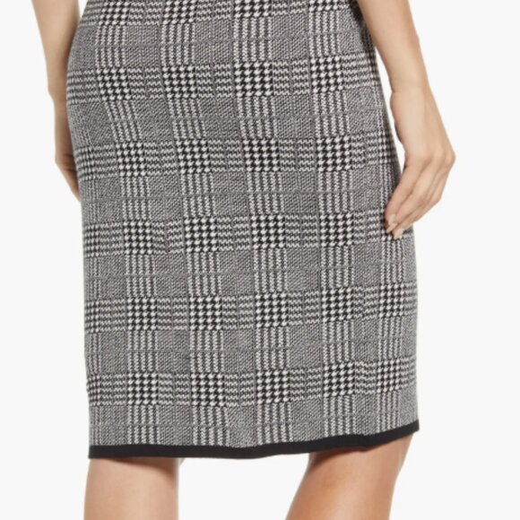 Vince Camuto Short Sleeve Plaid Sweater and Skit Set - Picture 10 of 11